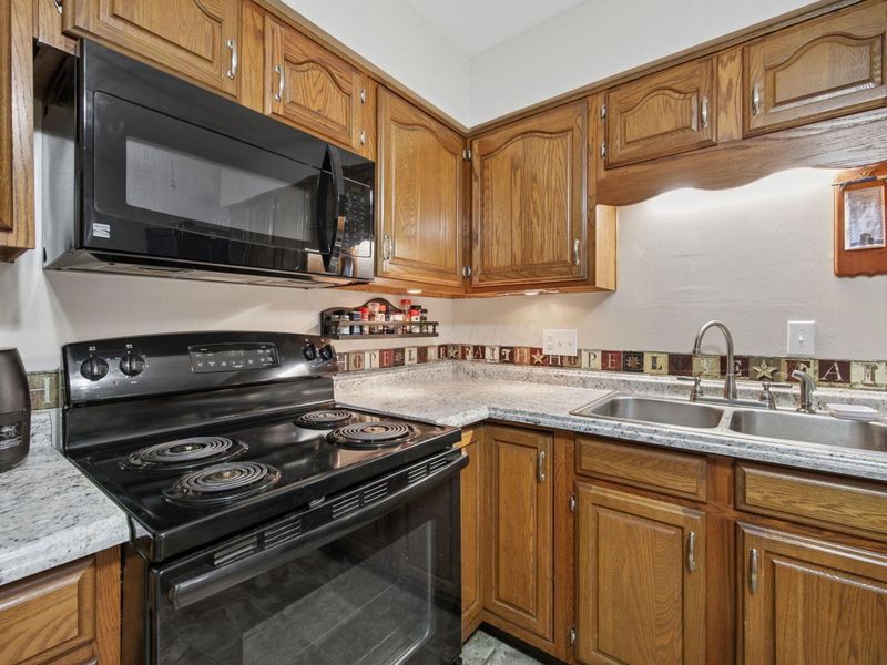 256 Walden Road , Heath, OH 43056 Photo 12