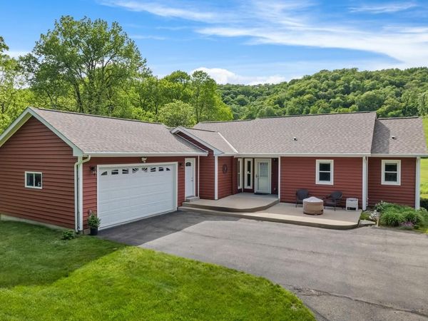 S3531 Bobcat TRAIL, Fountain City, WI 54629