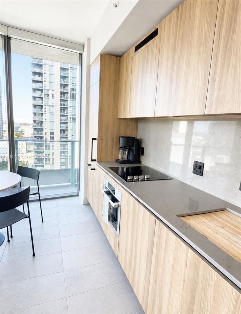 121 NE 5th St , Unit 2705, Miami, FL 33132 Photo