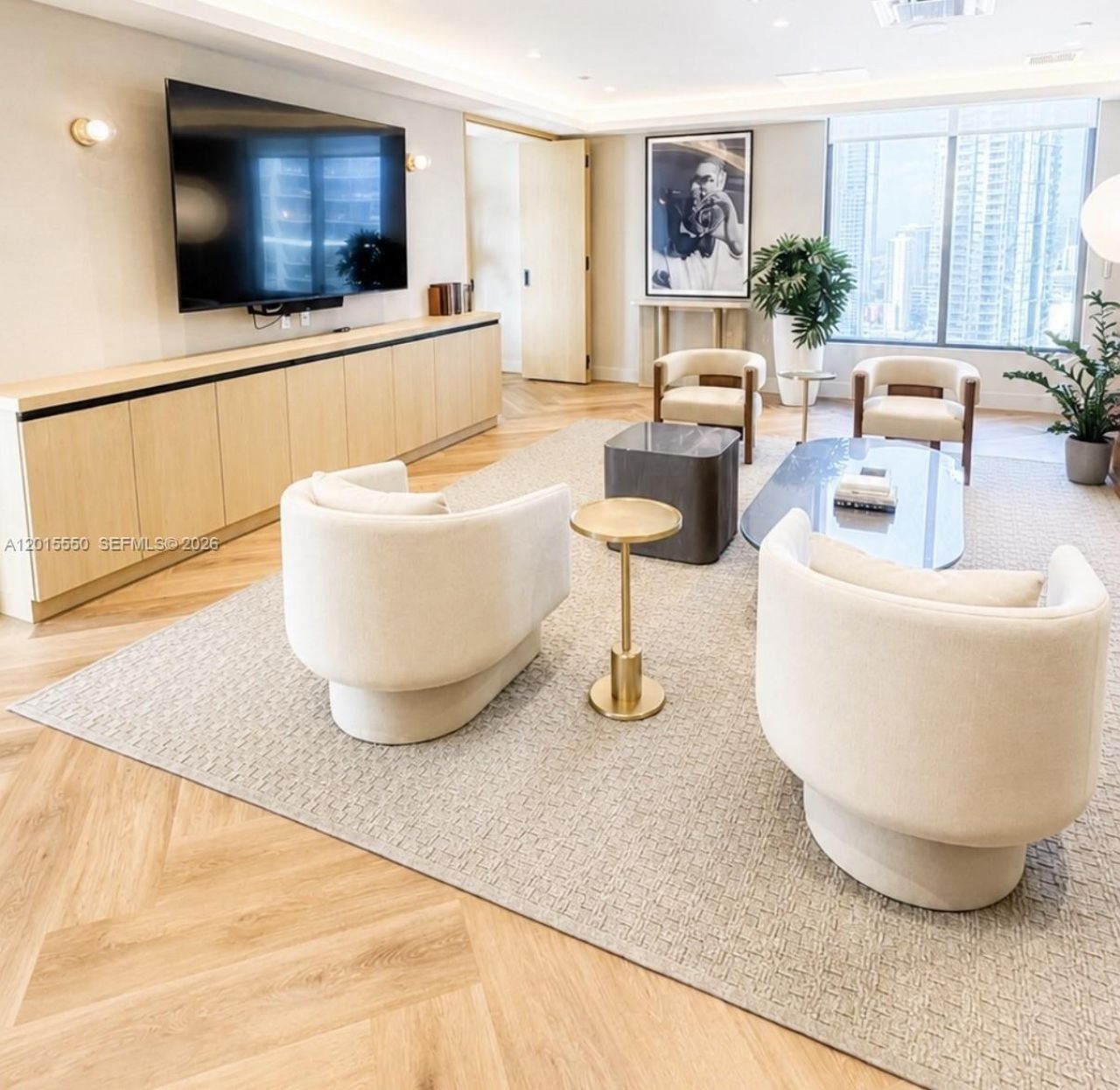121 NE 5th St , Unit 2705, Miami, FL 33132 Photo