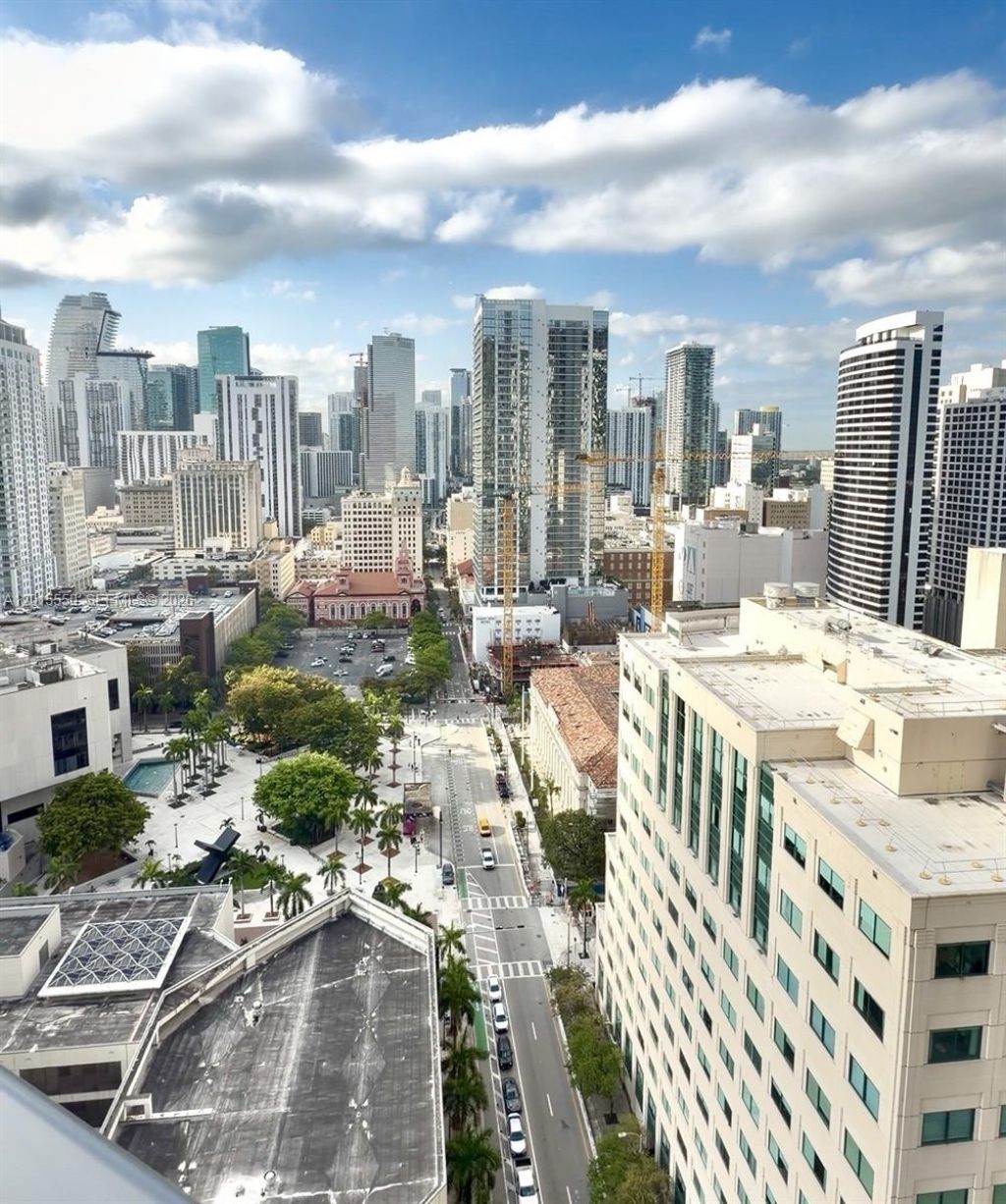 121 NE 5th St , Unit 2705, Miami, FL 33132 Photo