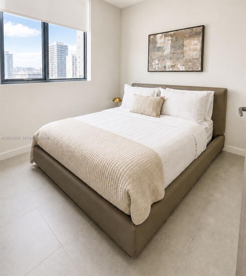 121 NE 5th St , Unit 2705, Miami, FL 33132 Photo