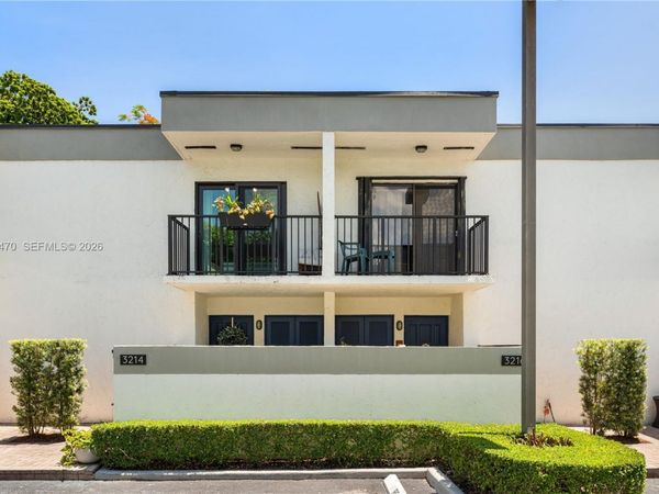 3214 W Trade Ave , Unit III-5, Miami, FL 33133