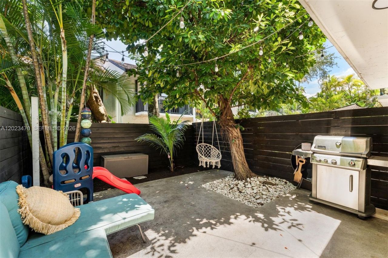 3214 W Trade Ave , Unit III-5, Miami, FL 33133 Photo