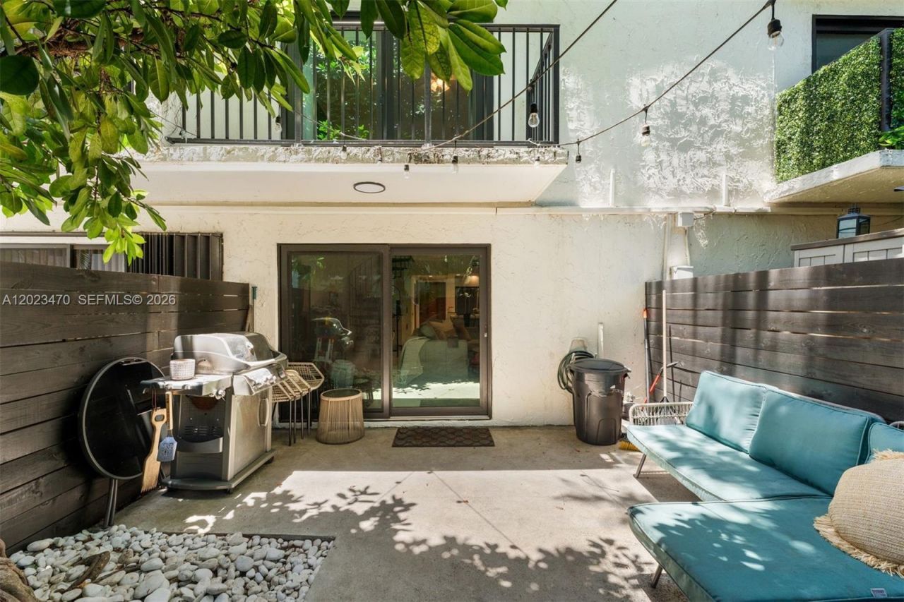 3214 W Trade Ave , Unit III-5, Miami, FL 33133 Photo