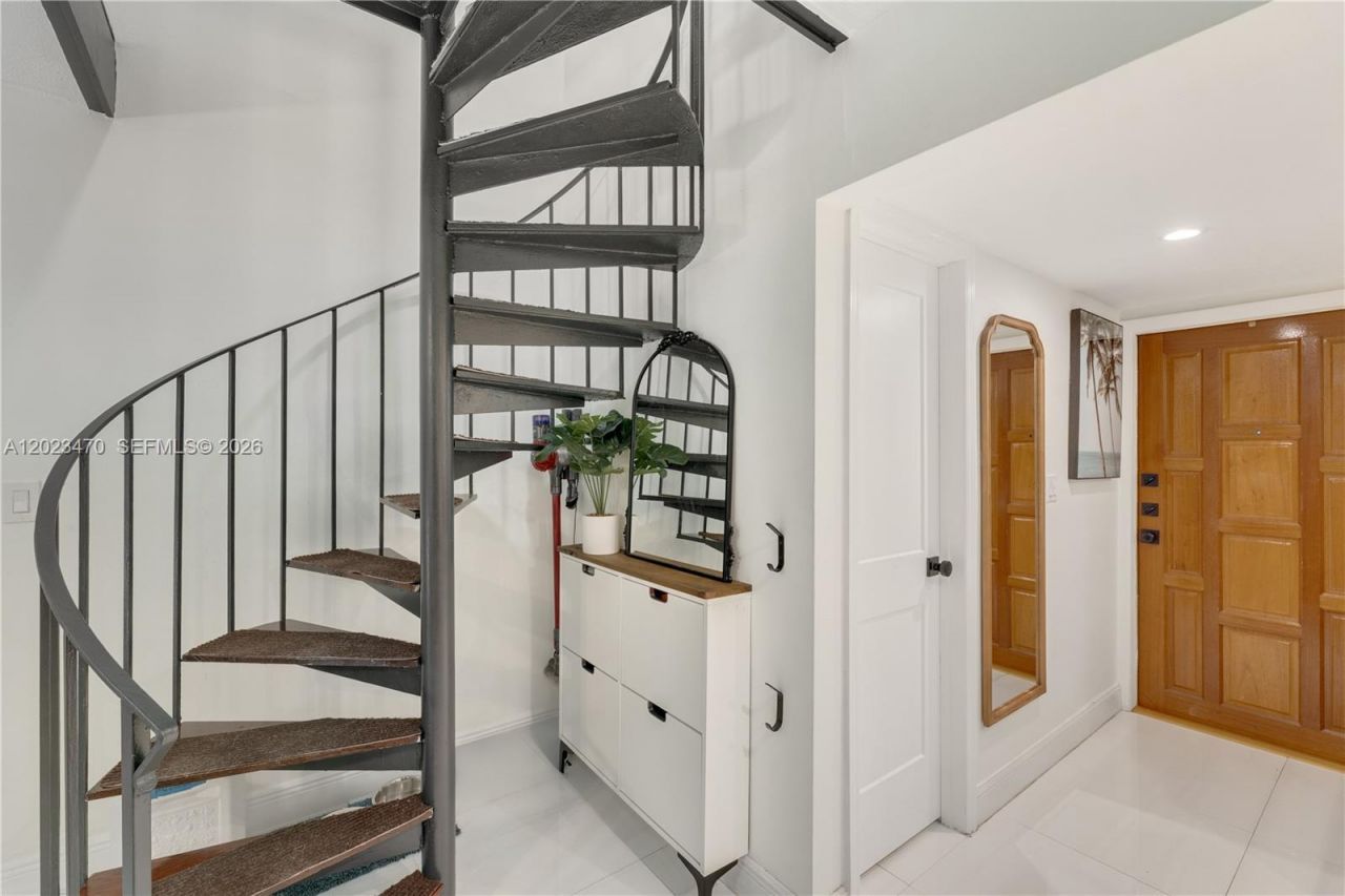 3214 W Trade Ave , Unit III-5, Miami, FL 33133 Photo