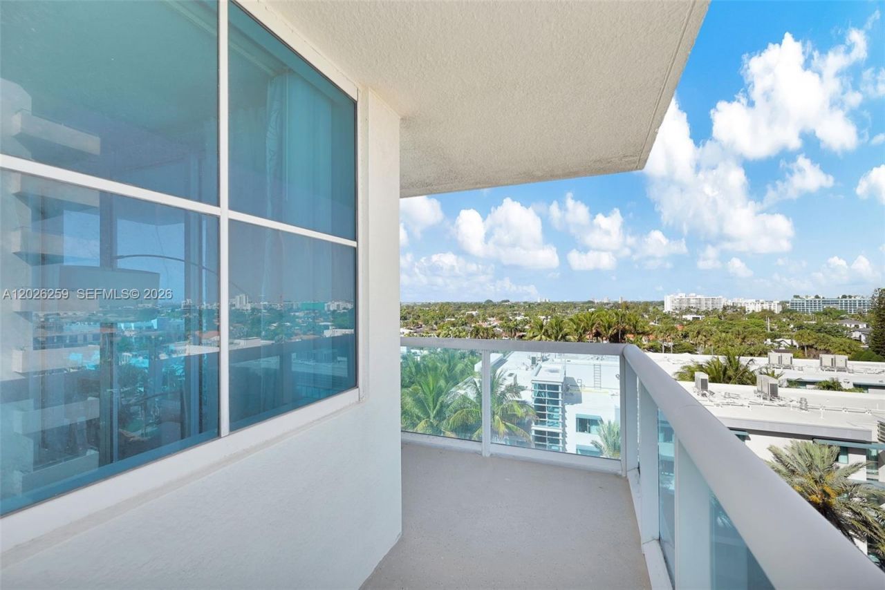 9201 Collins Ave , Unit 821, Surfside, FL 33154 Photo