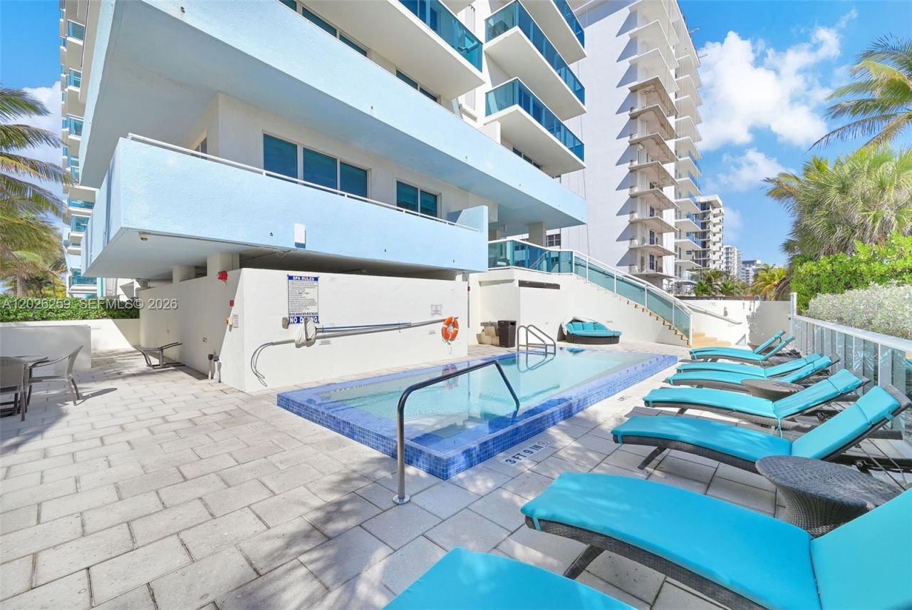 9201 Collins Ave , Unit 821, Surfside, FL 33154 Photo