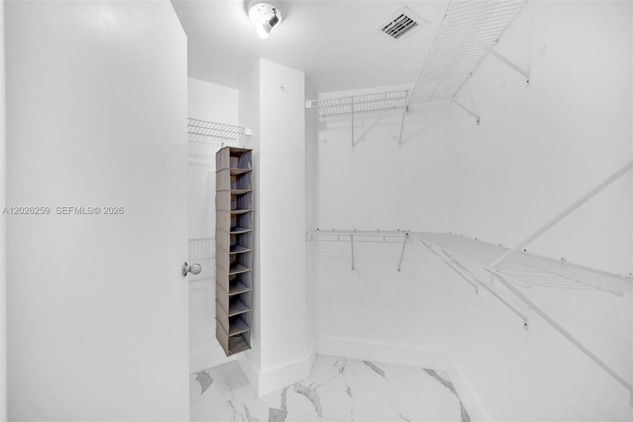 9201 Collins Ave , Unit 821, Surfside, FL 33154 Photo