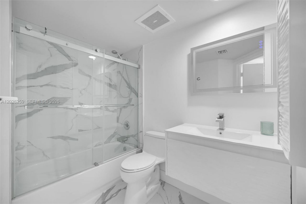 9201 Collins Ave , Unit 821, Surfside, FL 33154 Photo