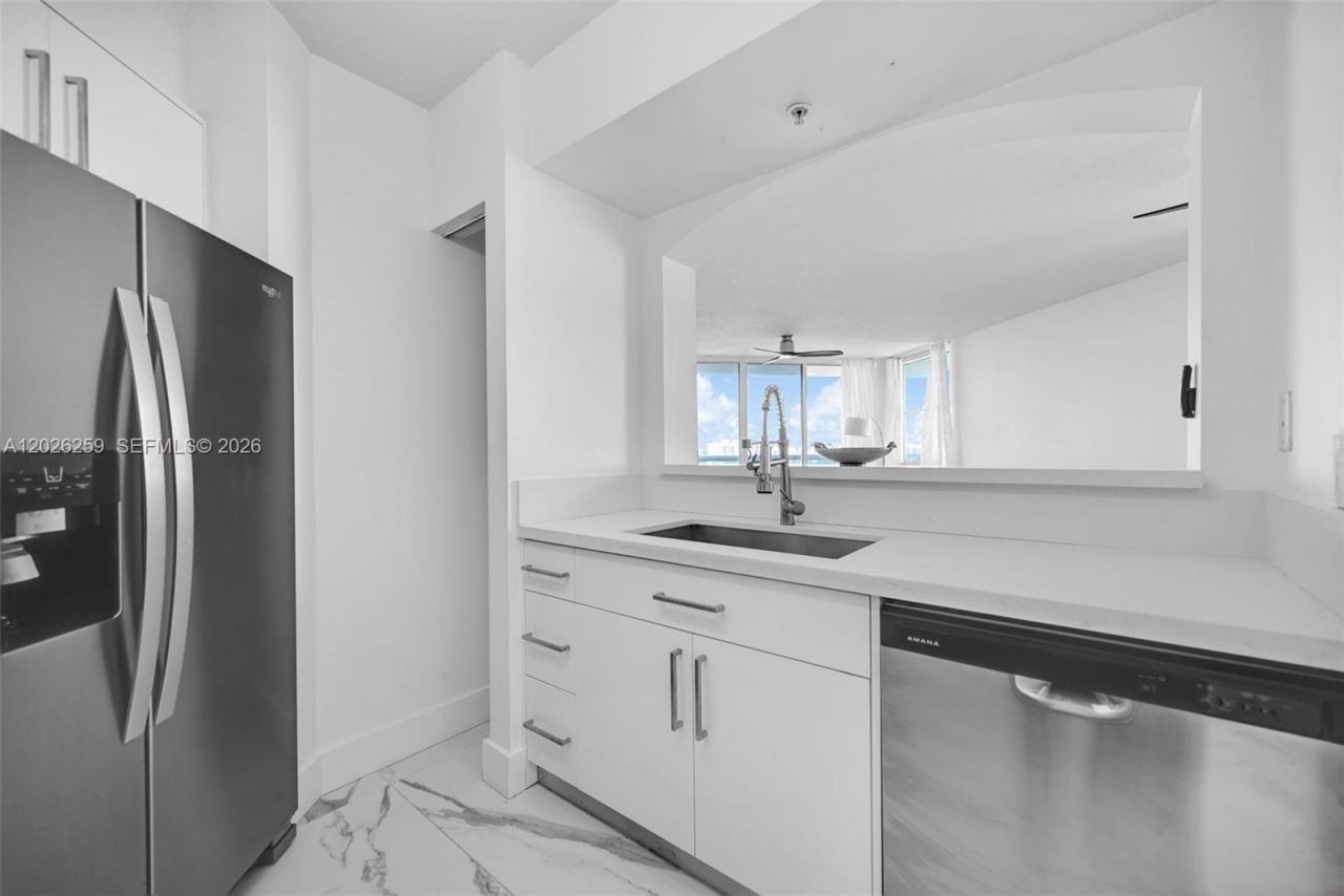 9201 Collins Ave , Unit 821, Surfside, FL 33154 Photo