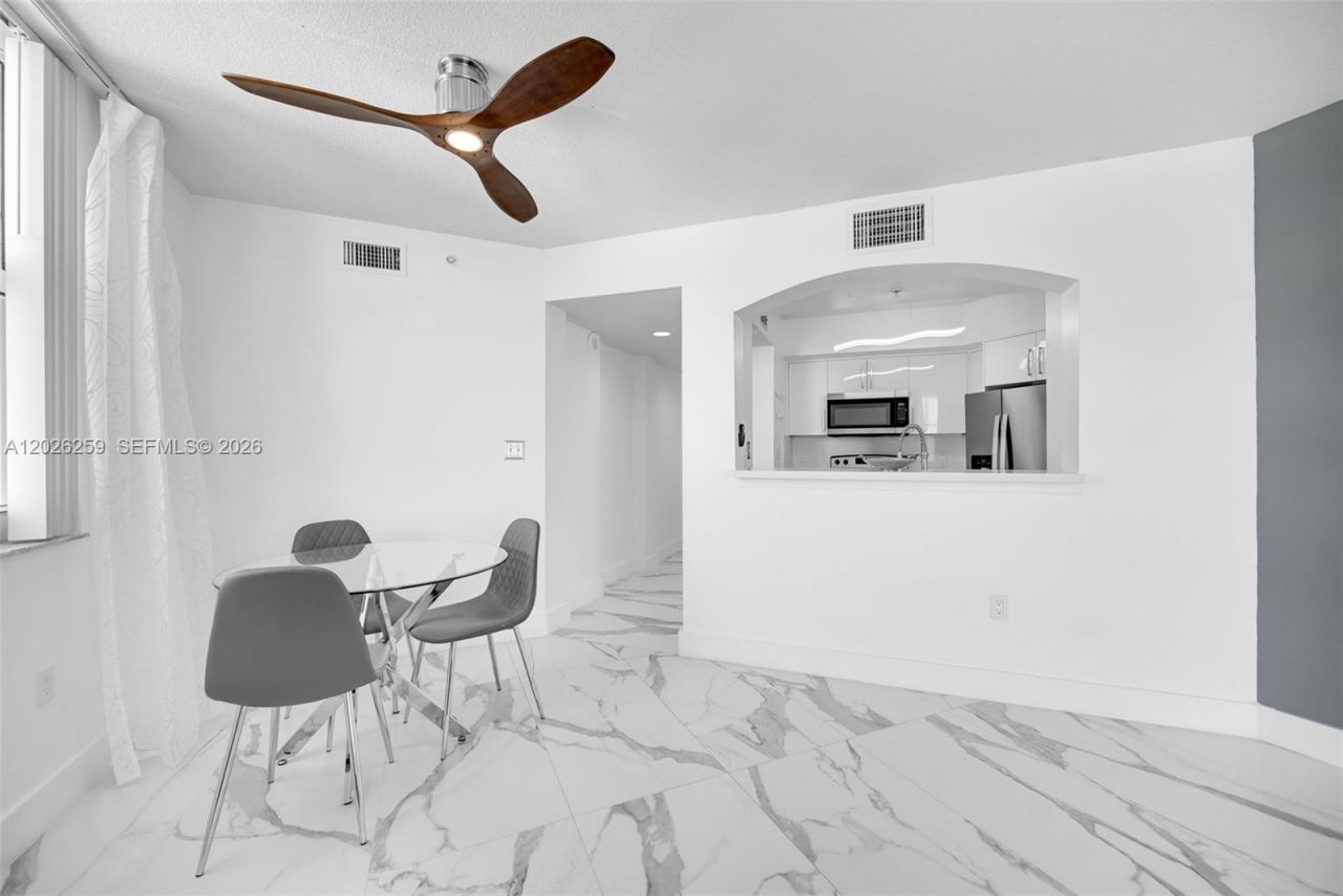 9201 Collins Ave , Unit 821, Surfside, FL 33154 Photo