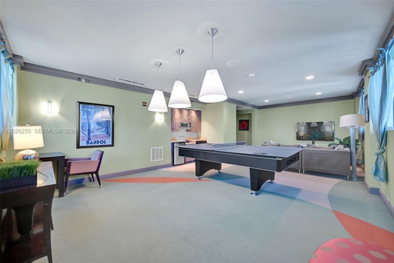 9201 Collins Ave , Unit 821, Surfside, FL 33154 Photo