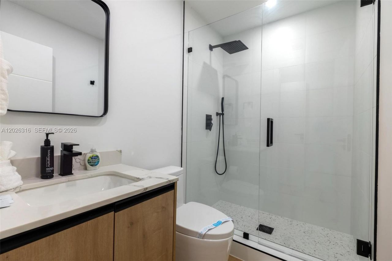 1975 Calais Dr, Unit 4, Miami Beach, FL 33141 Photo