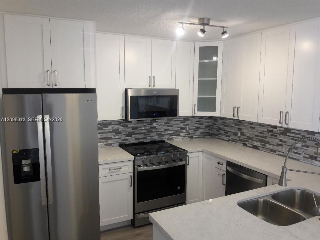 4400 NW 107th Ave , Unit 301, Doral, FL 33178 Photo