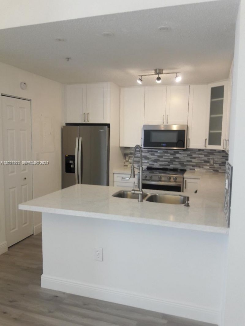 4400 NW 107th Ave , Unit 301, Doral, FL 33178 Photo