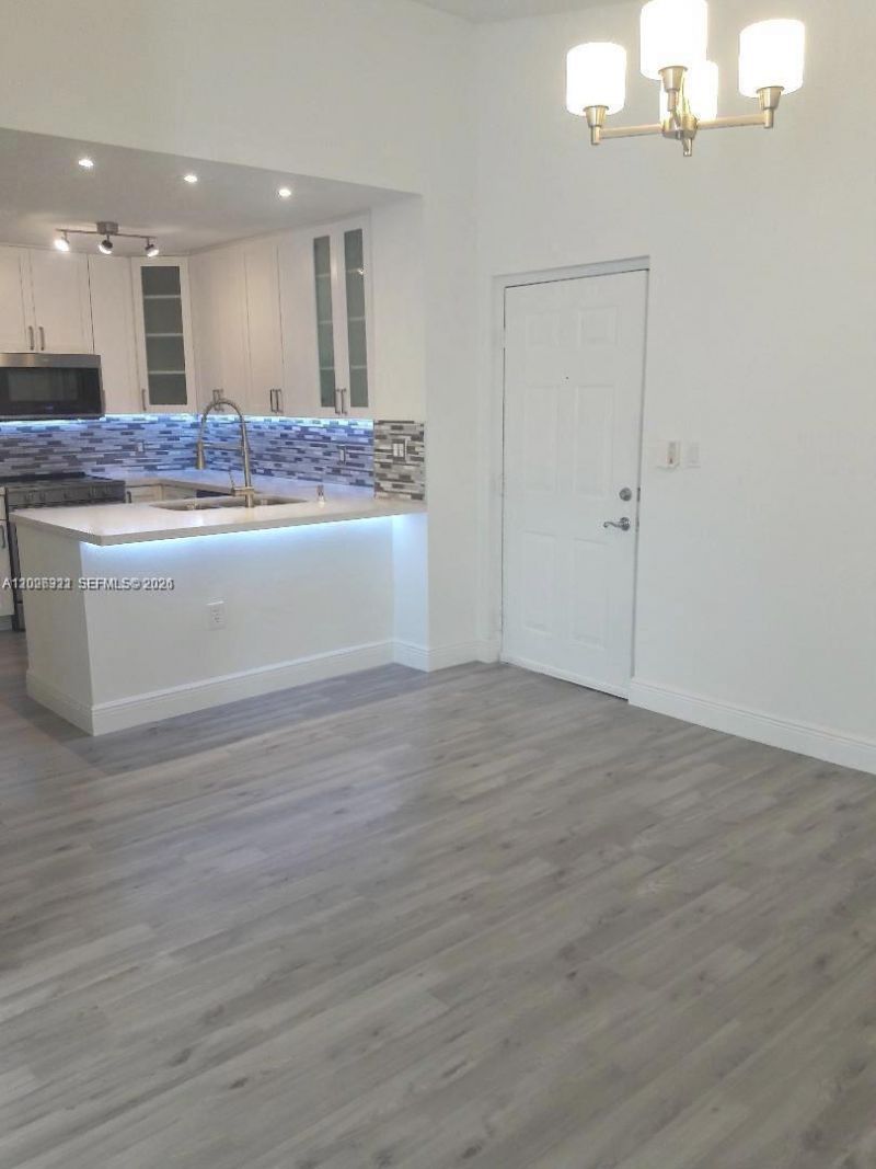 4400 NW 107th Ave , Unit 301, Doral, FL 33178 Photo