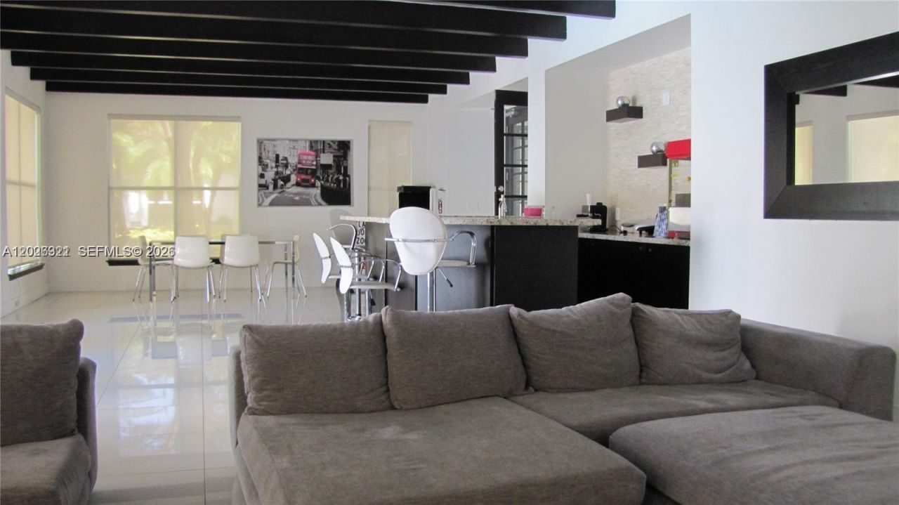 4400 NW 107th Ave , Unit 301, Doral, FL 33178 Photo
