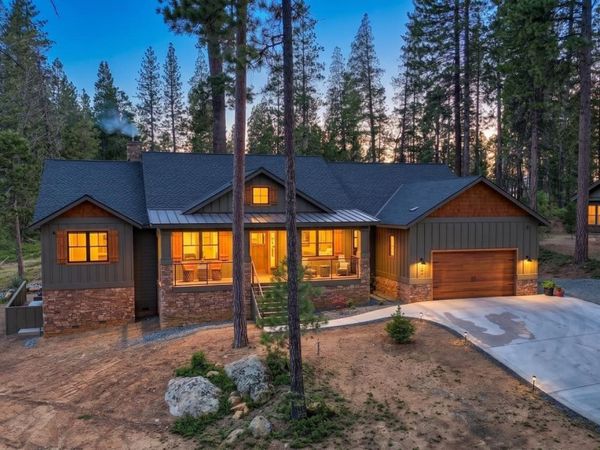 192 Vireo Way, Avery, CA 95224