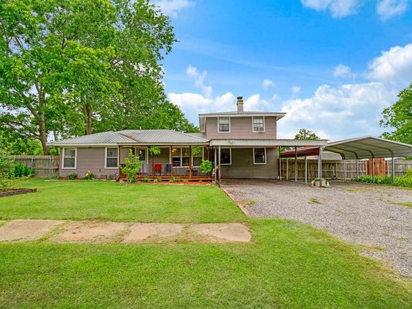 330 Young Street, Blossom, TX 75416