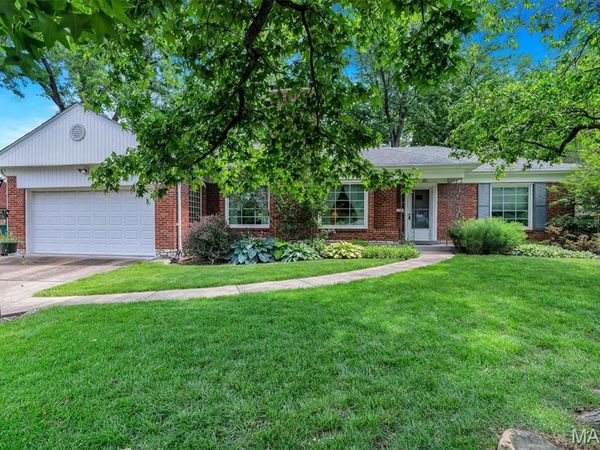 1416 Azalea Drive, Webster Groves, MO 63119
