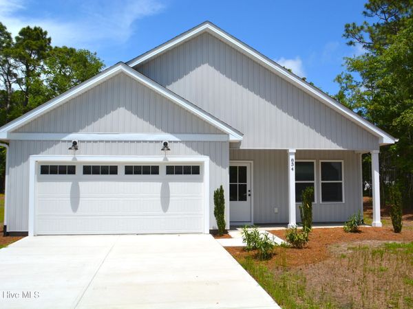 834 Greenwood Court , Calabash, NC 28467