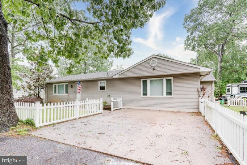 241 Lane Place, Forked River, NJ 08731 Main Photo
