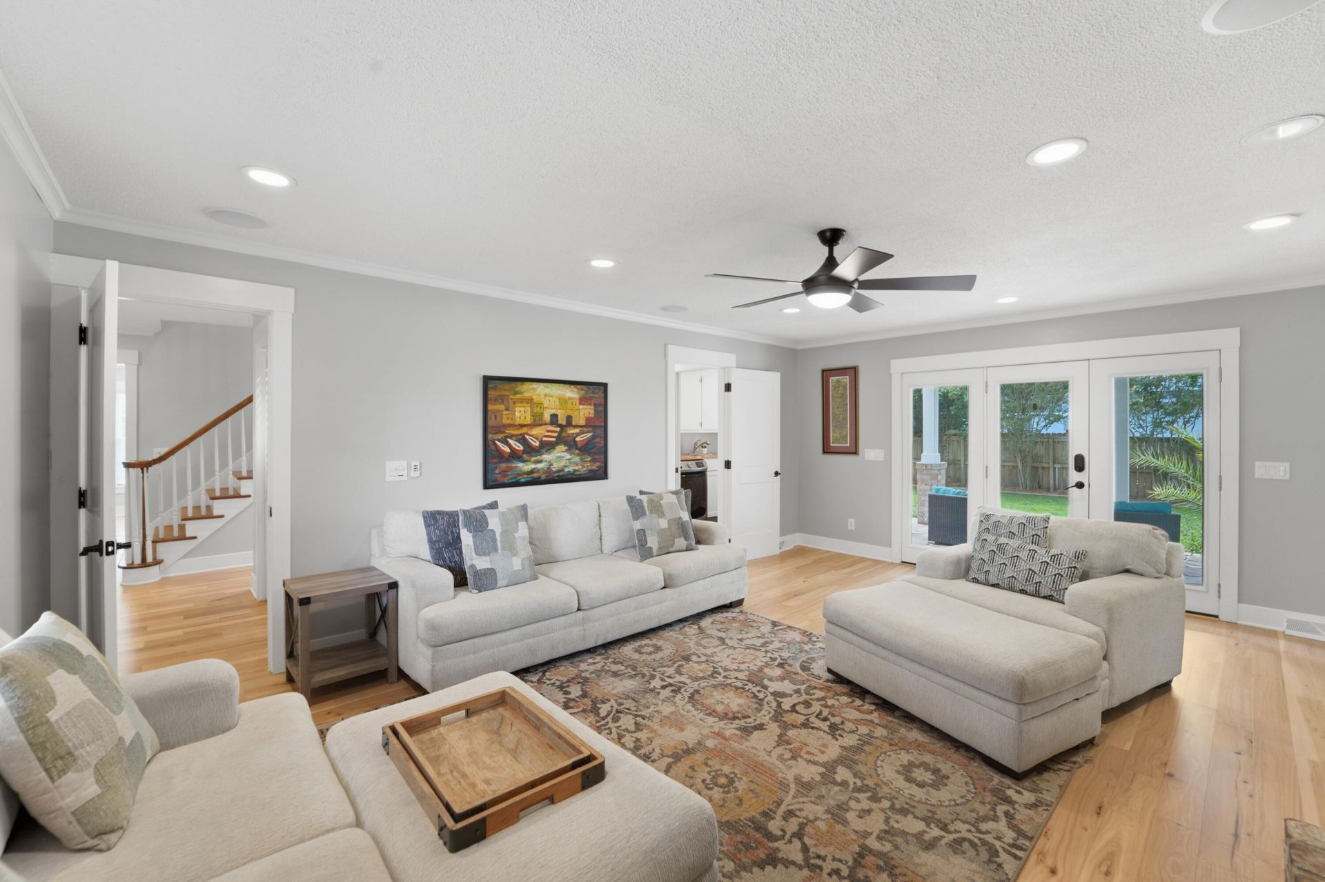689 Ayers Drive Photo 11
