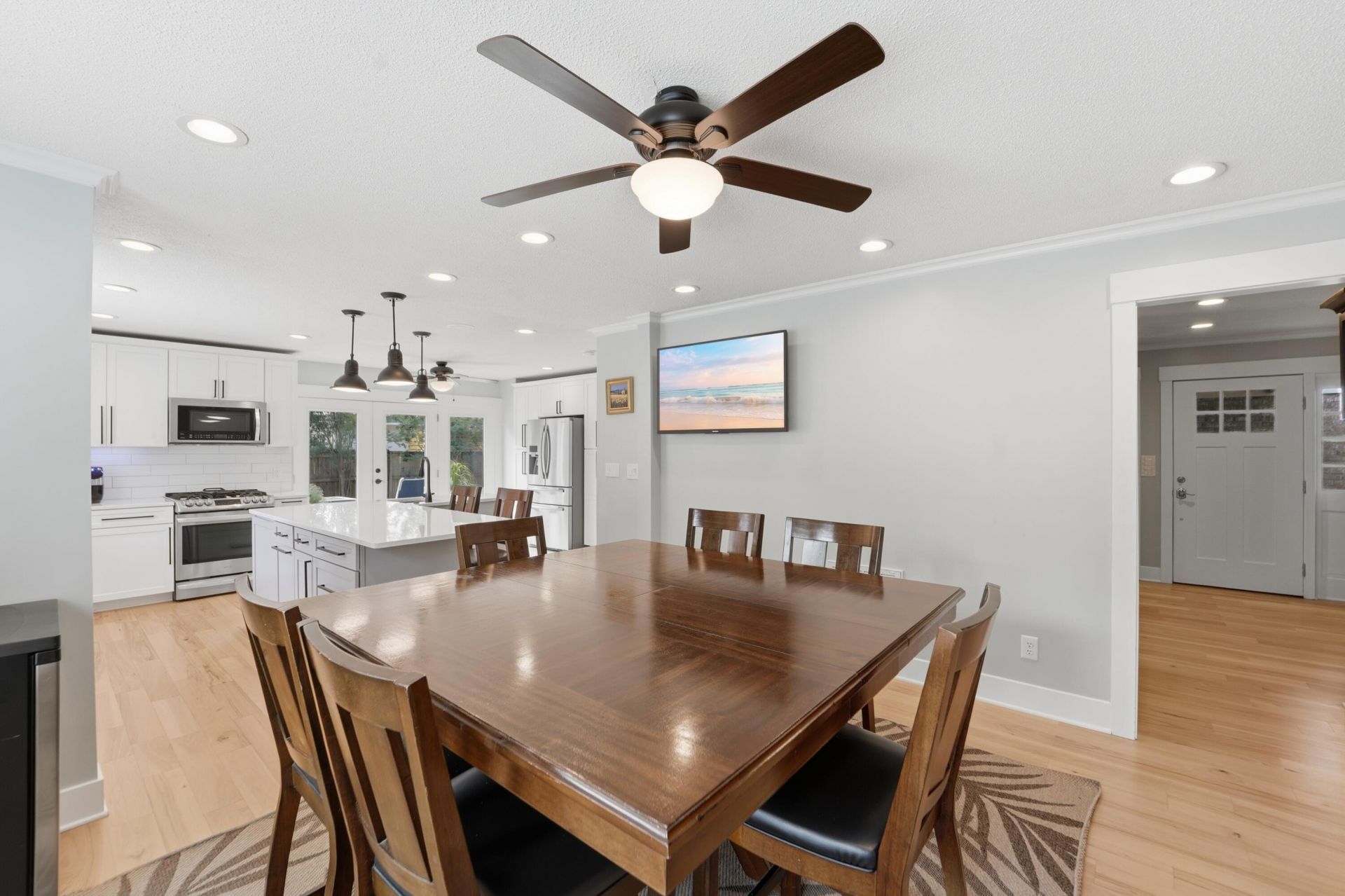 689 Ayers Drive Photo 21