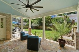 689 Ayers Drive photo 4