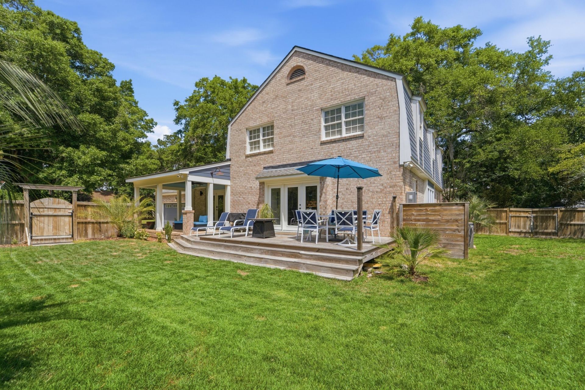689 Ayers Drive Photo 5