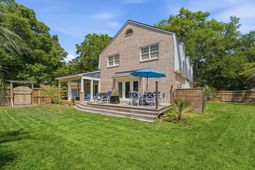 689 Ayers Drive photo 4