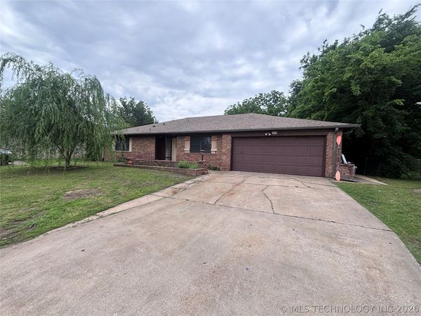 10826 E 26th Place , Tulsa, OK 74129