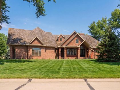 942 Spyglass Circle Dakota Dunes, SD 57049