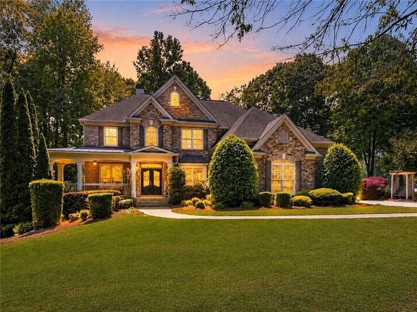 5640 Lake Oak Landing, Cumming, GA 30040