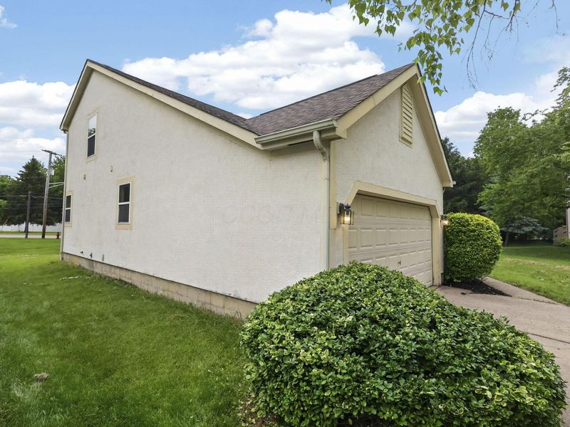 1257 Flagstone Square, Westerville, OH 43081 Photo 3