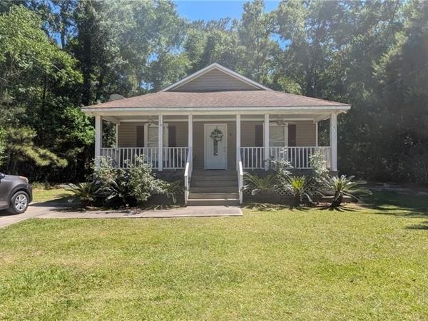 1415 MARTIN LUTHER KING JR Drive , Slidell, LA 70458