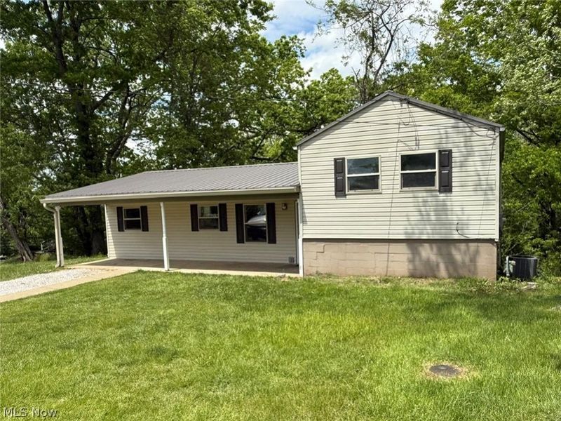 210 W Spring St, Marietta, OH 45750 Photo 1