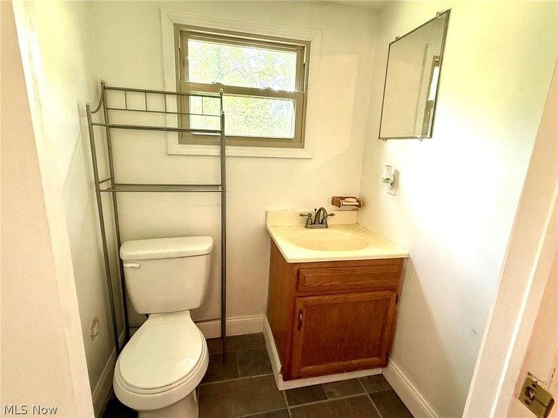 210 W Spring St, Marietta, OH 45750 Photo 13
