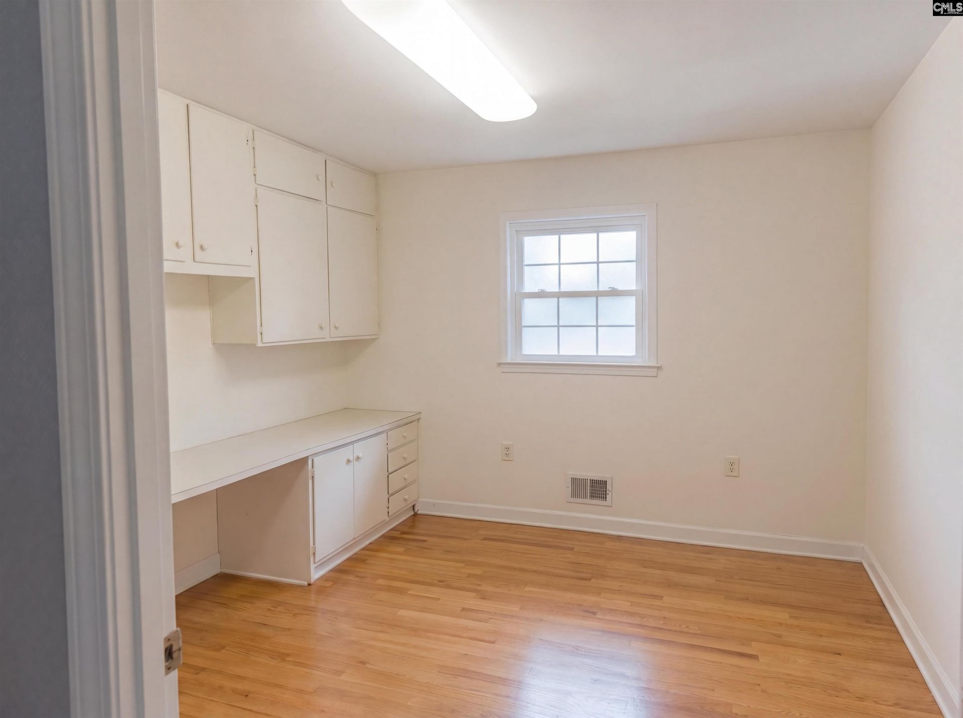 1307 Sunnyhill Drive  Photo 11
