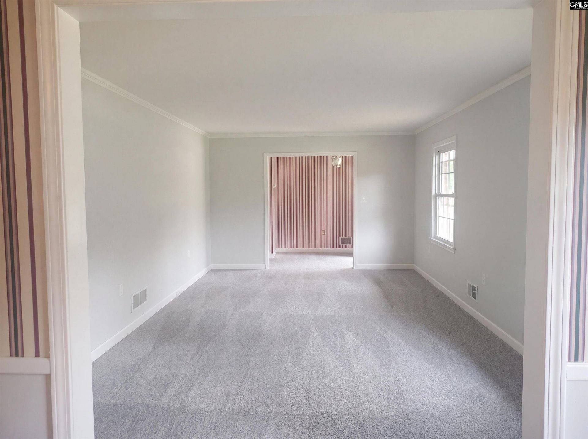 1307 Sunnyhill Drive  Photo 7