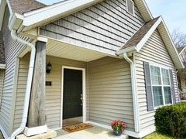 4428 Serviceberry Drive , Fayetteville, AR 72704