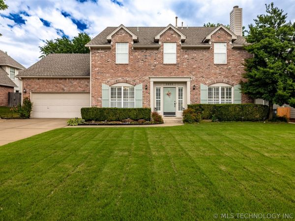 8625 E Erie Avenue , Tulsa, OK 74137