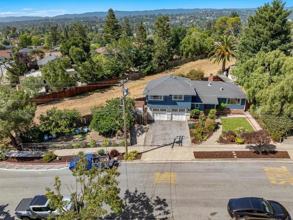 530 Avenue Del Ora, Redwood City, CA 94062