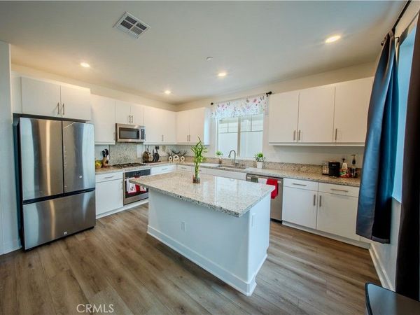 364 Castaic Way, Rialto, CA 92377