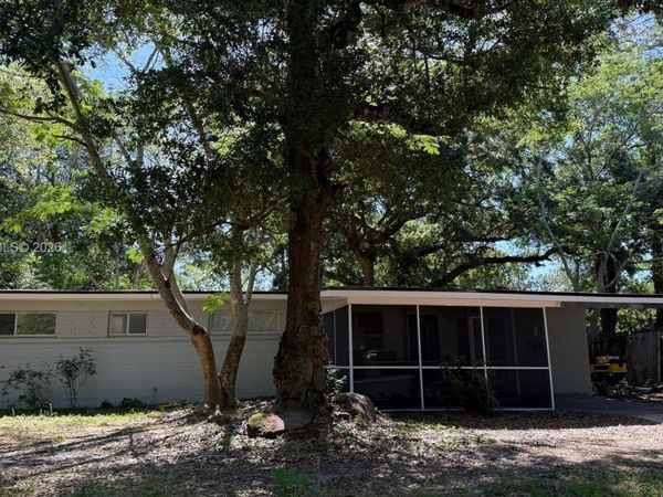 1 ST REGIS DR , Pensacola, FL 32505