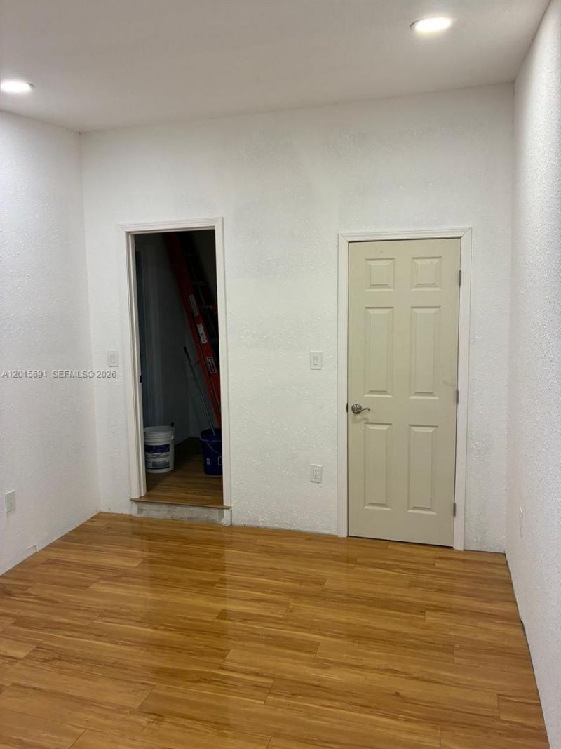1 St Regis Dr, Pensacola, FL 32505 Photo