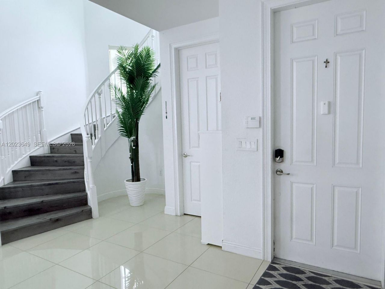9907 NW 87th Ter, Doral, FL 33178 Photo