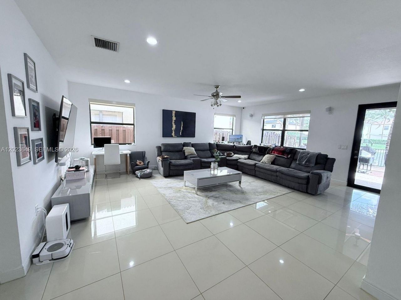 9907 NW 87th Ter, Doral, FL 33178 Photo