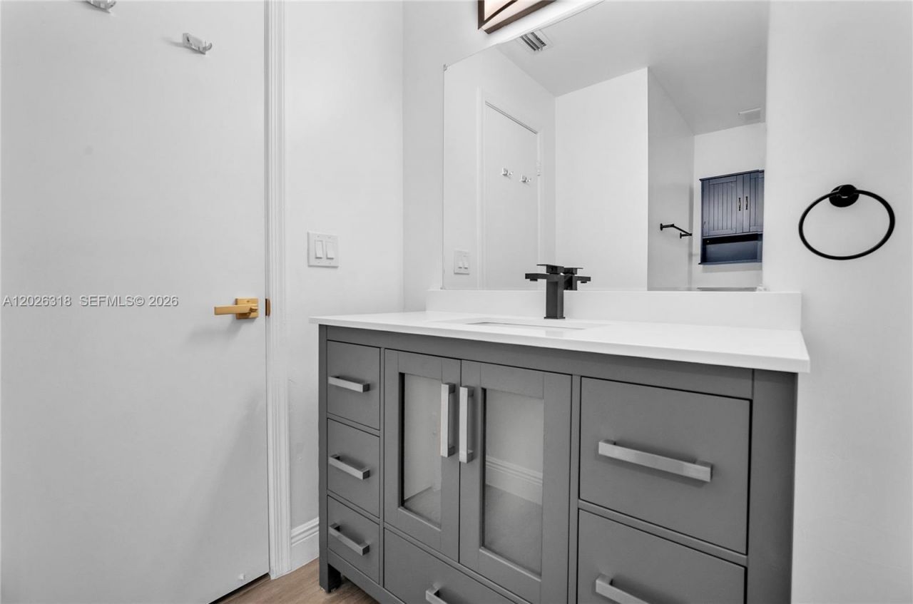 3405 Emerald Oaks Dr, Unit 00, Hollywood, FL 33021 Photo